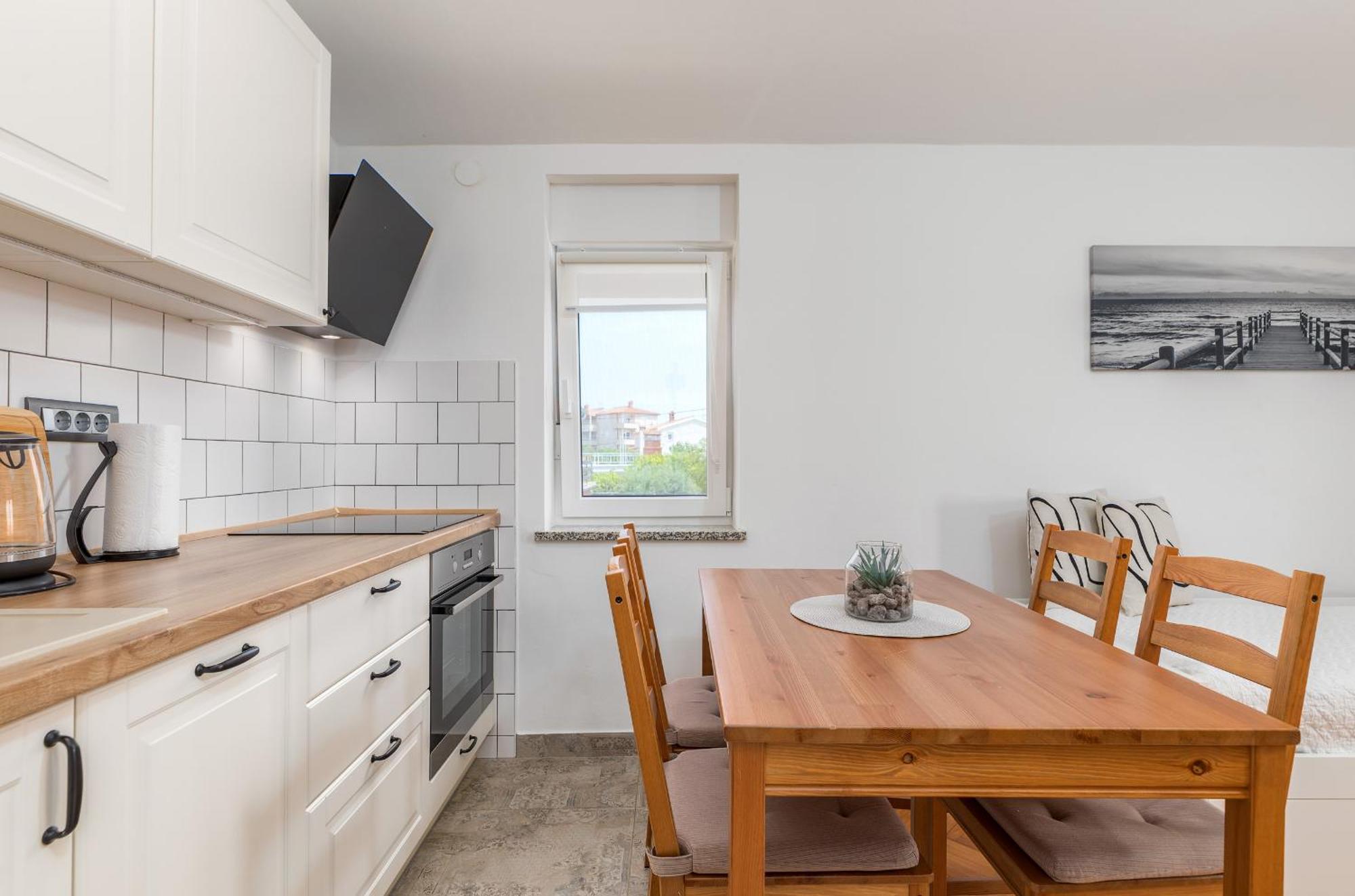 Apartment Tesic Close To The Sea With Shared 4Xbicycles Fažana Exterior foto